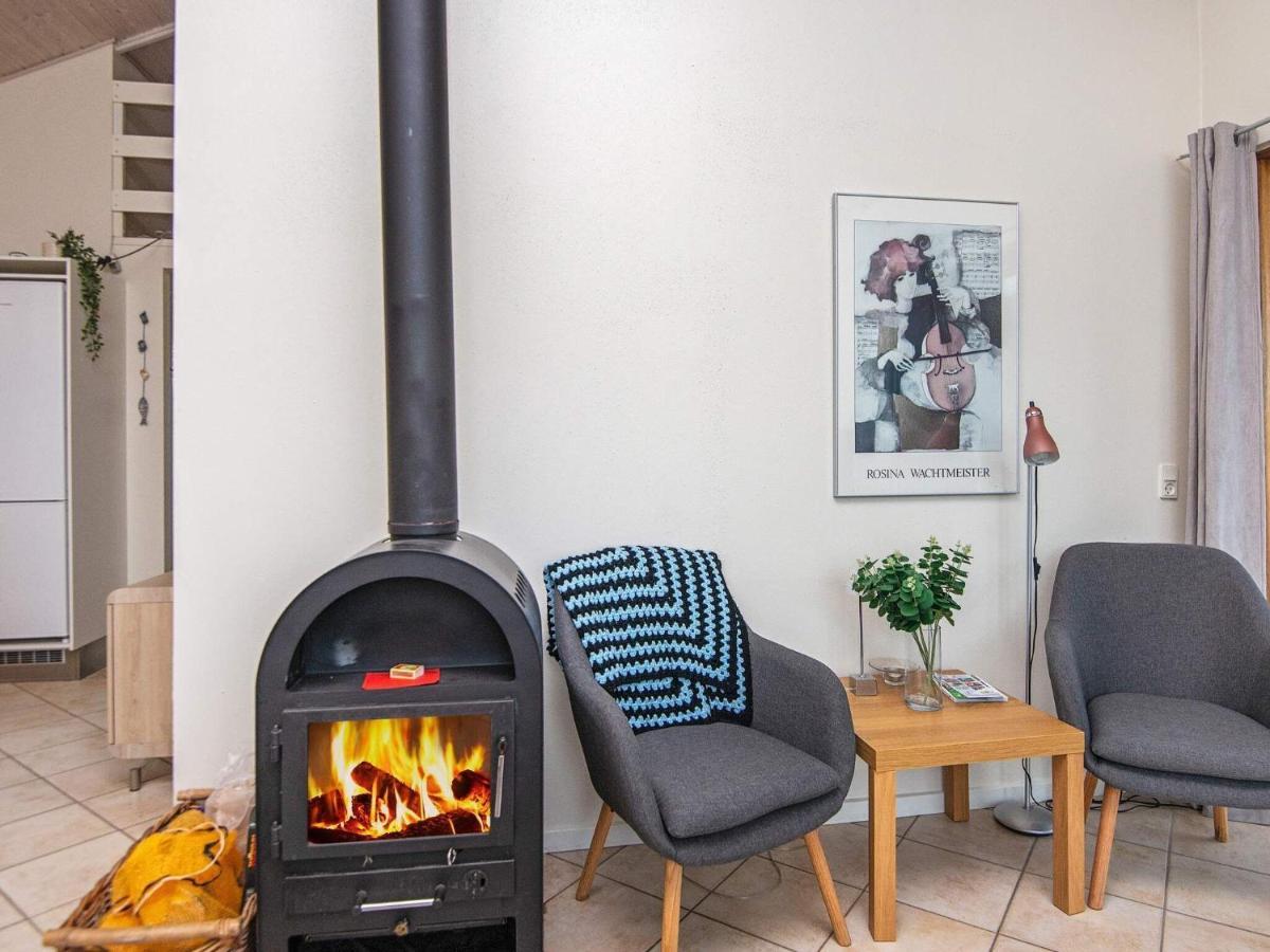 Three-Bedroom Holiday Home In Ulfborg 4 Thorsminde ภายนอก รูปภาพ