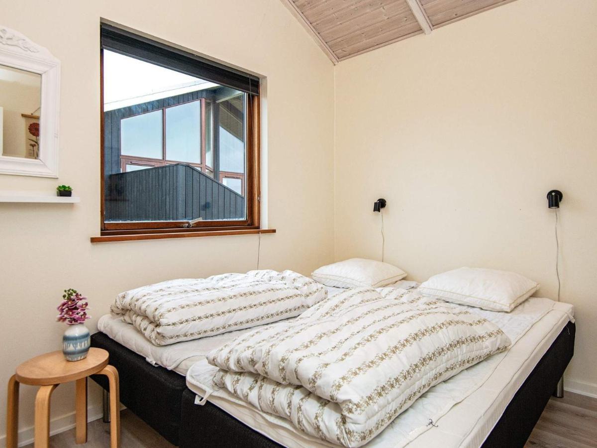 Three-Bedroom Holiday Home In Ulfborg 4 Thorsminde ภายนอก รูปภาพ