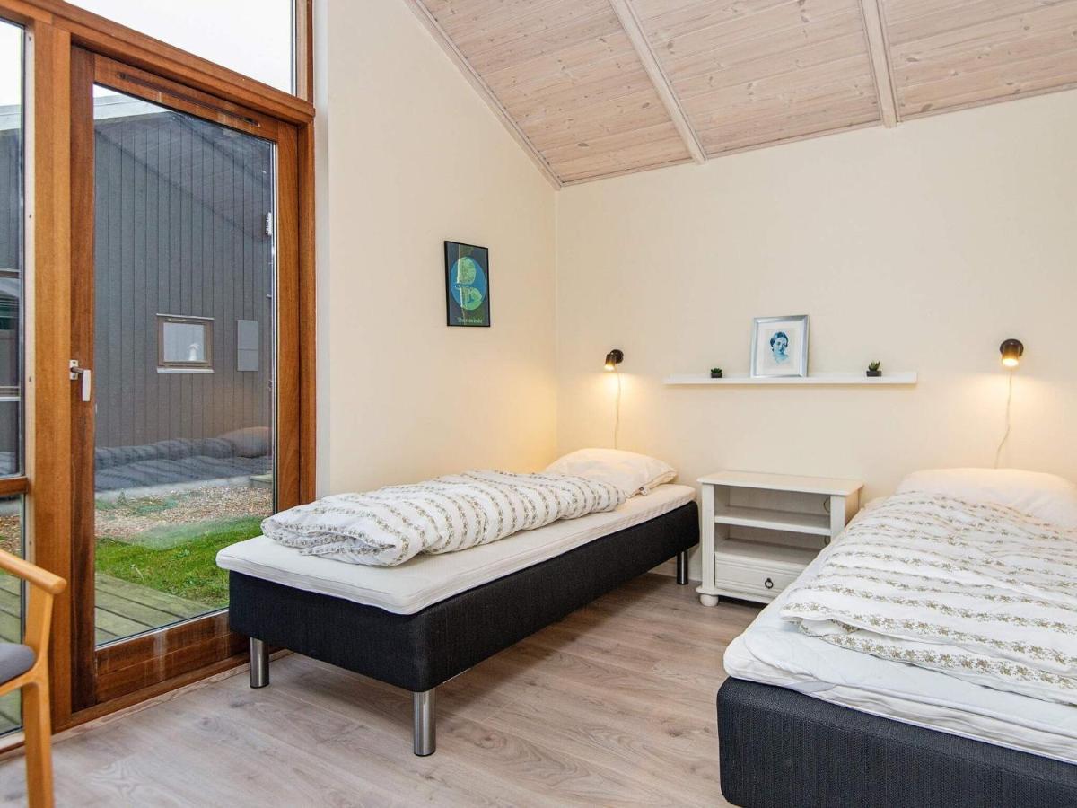 Three-Bedroom Holiday Home In Ulfborg 4 Thorsminde ภายนอก รูปภาพ